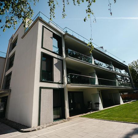 Villa Bauhaus Wellness Apartman 202 Шиофок Экстерьер фото