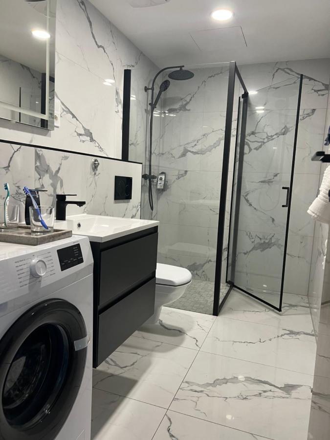 Villa Bauhaus Wellness Apartman 202 Шиофок Экстерьер фото