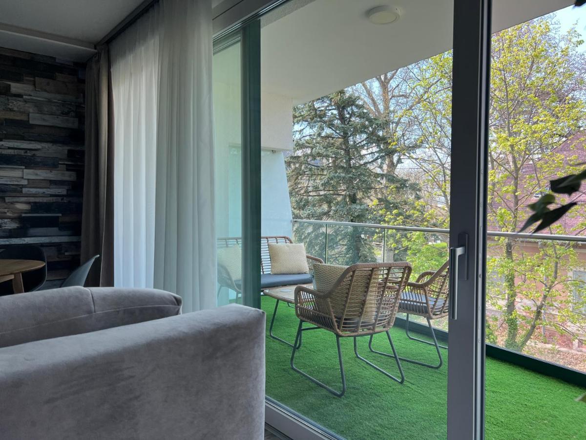 Villa Bauhaus Wellness Apartman 202 Шиофок Экстерьер фото