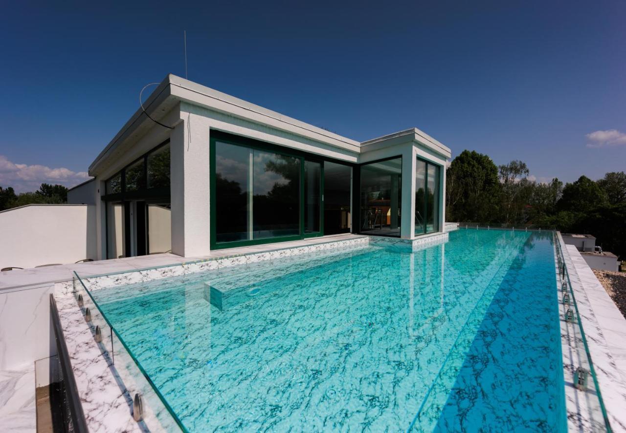 Villa Bauhaus Wellness Apartman 202 Шиофок Экстерьер фото