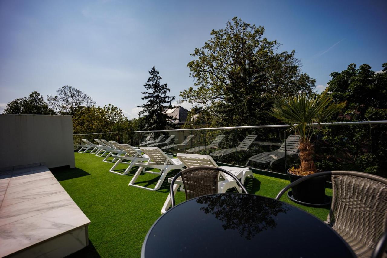 Villa Bauhaus Wellness Apartman 202 Шиофок Экстерьер фото